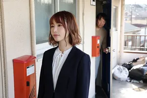 Gã nhà cạnh bên biến thái thường xuyên nghe tiếng rên của đôi vợ yêu anh xã trẻ cạnh bên