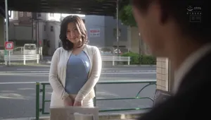 Chồng yêu yếu không làm lên đỉnh, vợ lên mạng tìm trai trẻ chịch khỏe